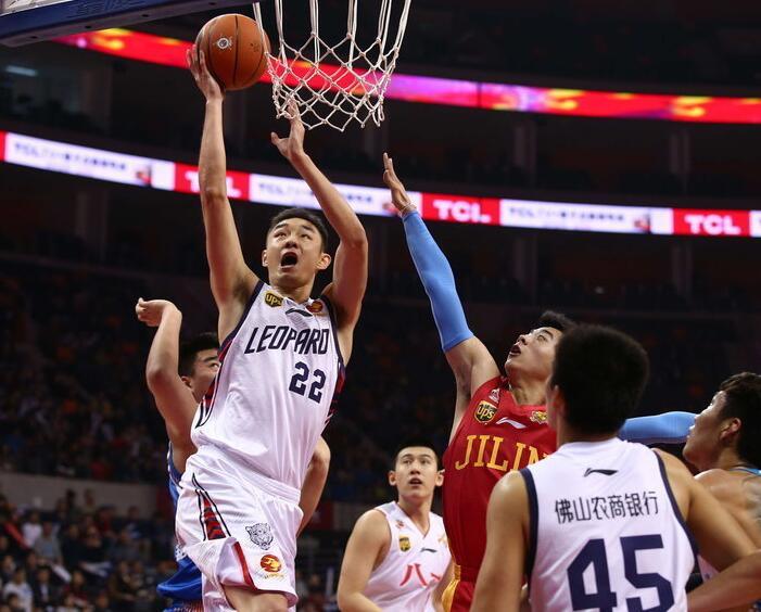 与教练之间 与教练之间