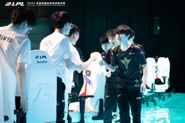 培养年轻才 培养年轻才