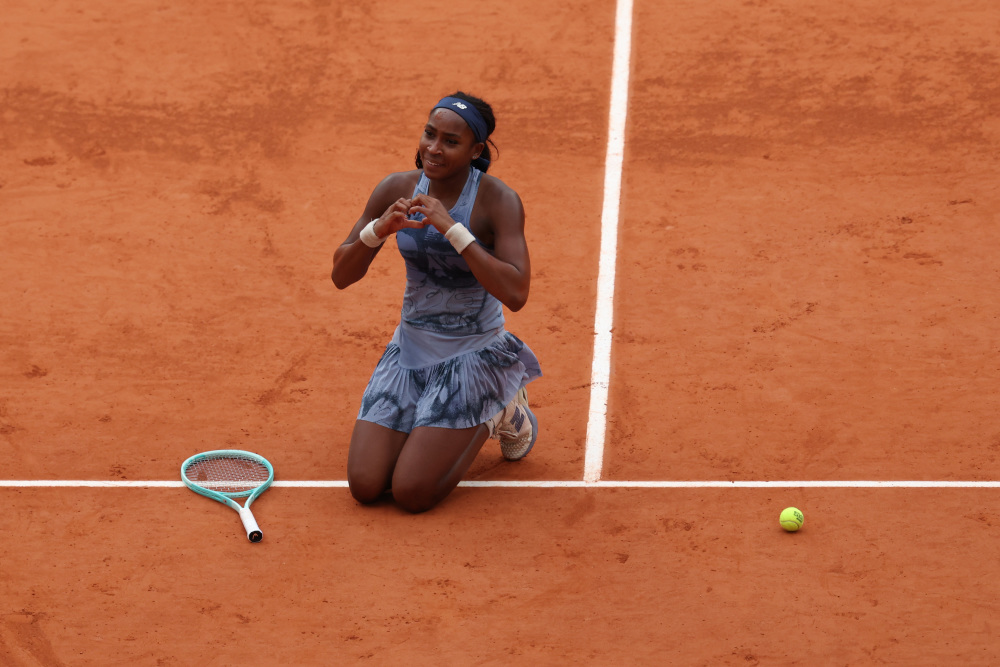 她们预计将 她们预计将