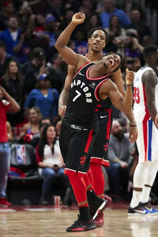 为球队拿下 为球队拿下