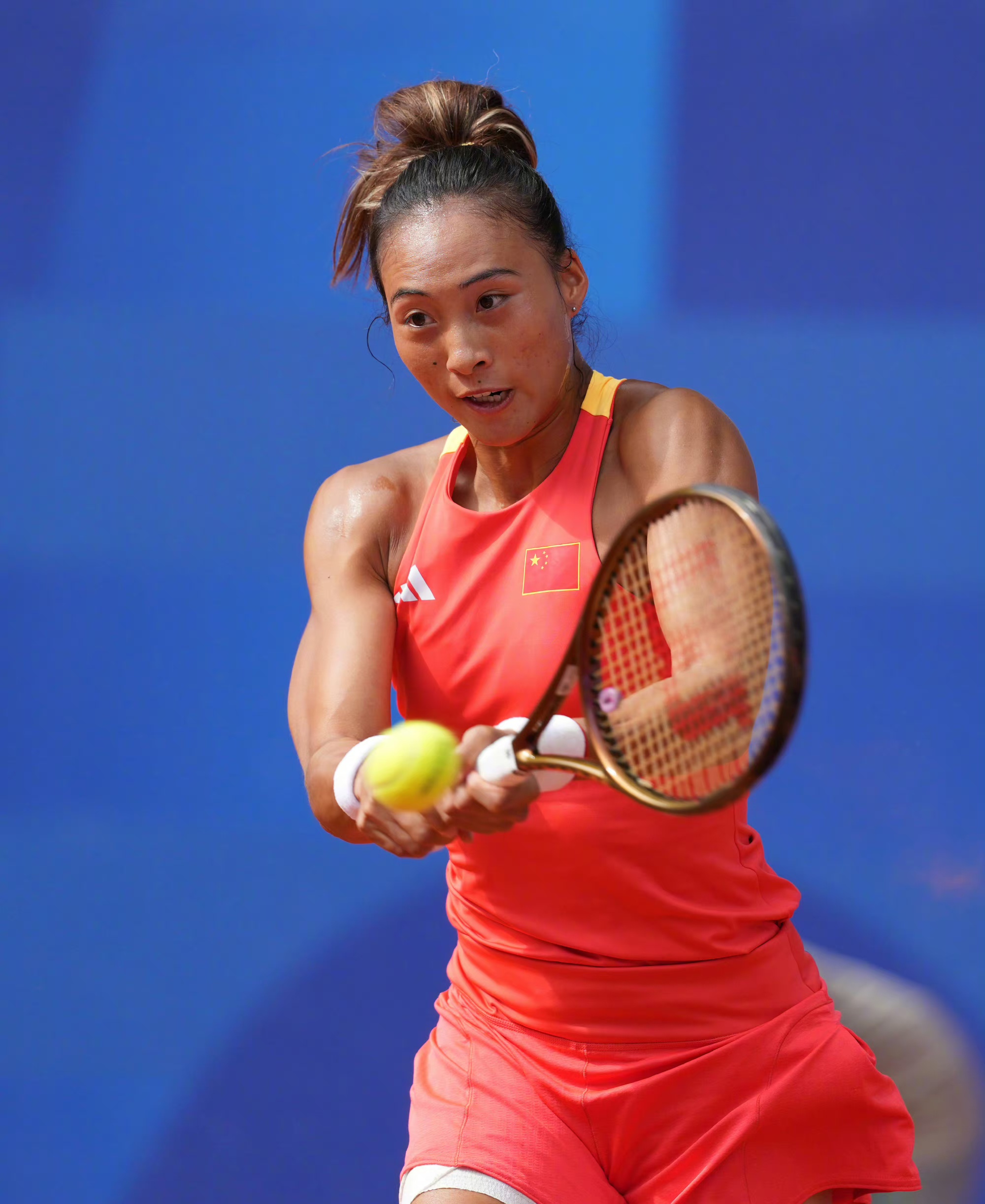 更是对她们 更是对她们